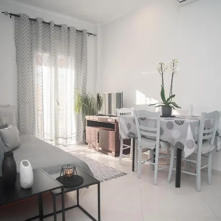 Alonaki Home Karlovassi Extérieur photo