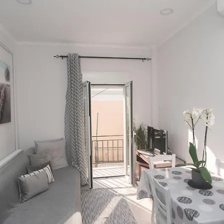 Alonaki Home Karlovassi Extérieur photo